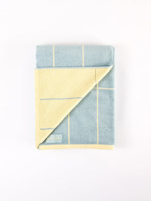 Cozy Earth® Windowpane Resort Towel